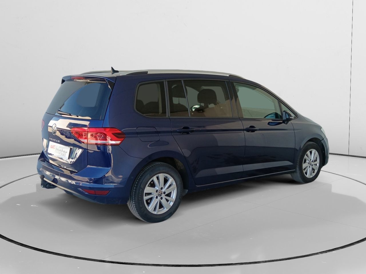 Volkswagen Touran Advance 2.0 TDI DSG - foto 2