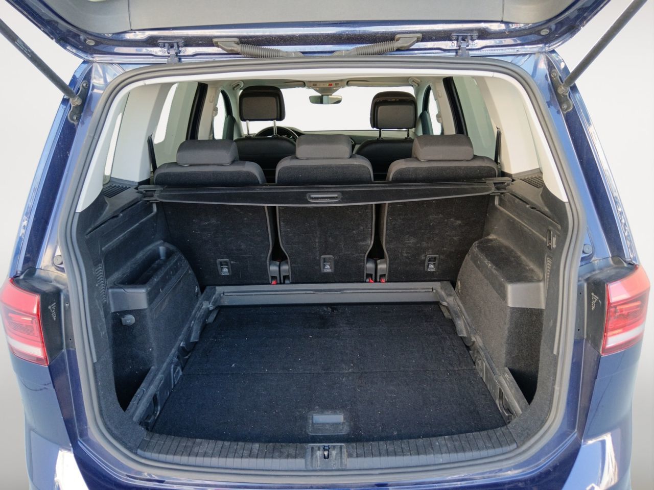 Volkswagen Touran Advance 2.0 TDI DSG - foto 12
