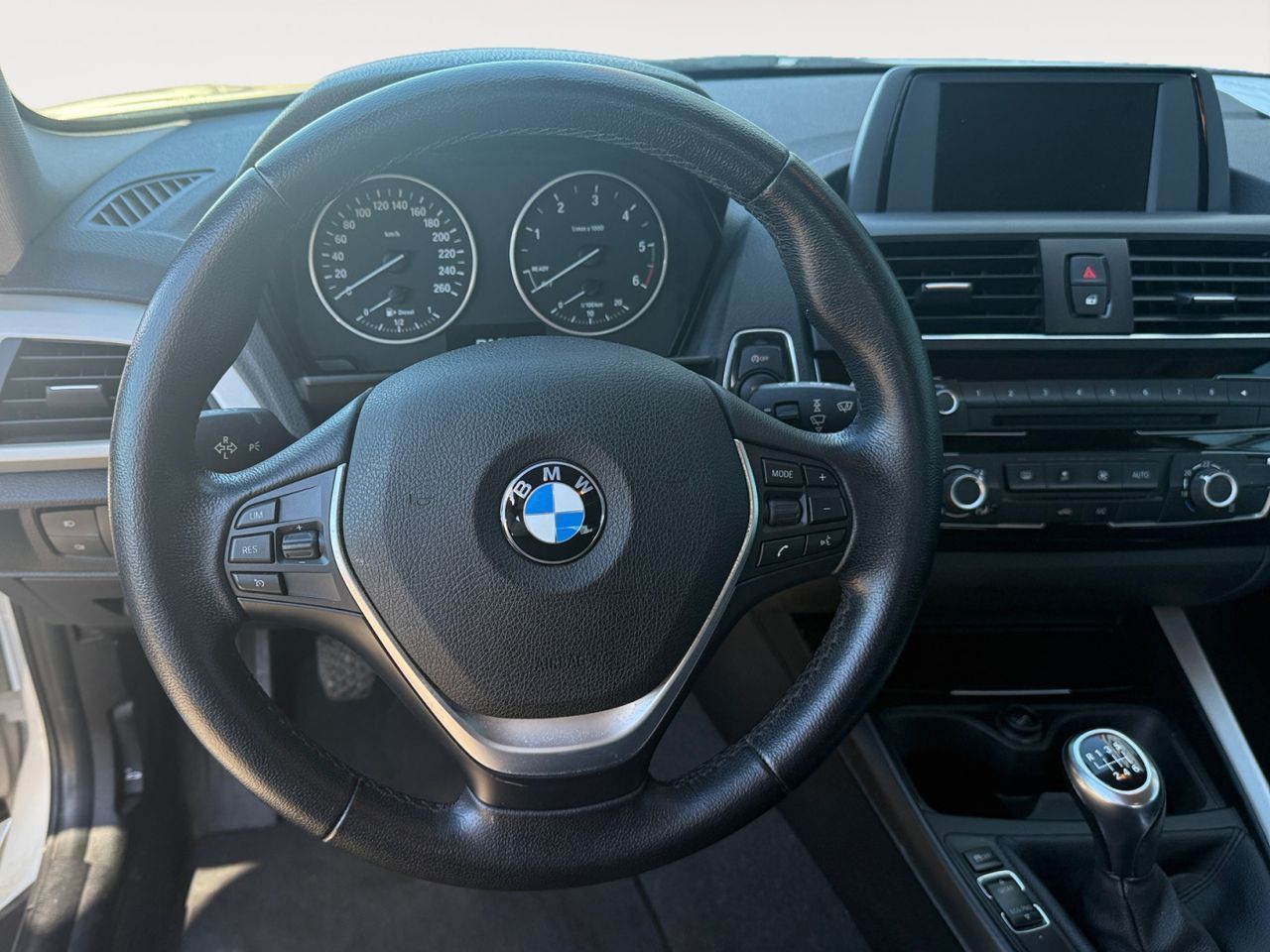 BMW Serie 1 116d - foto 8
