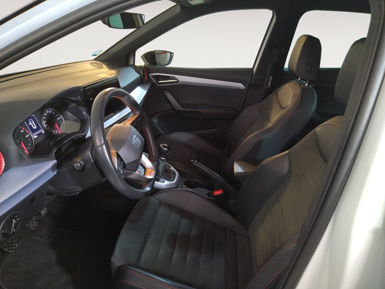 SEAT Arona 1.0 TGI GNC FR - foto 8