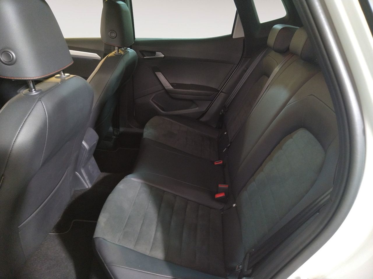 SEAT Arona 1.0 TGI GNC FR - foto 9