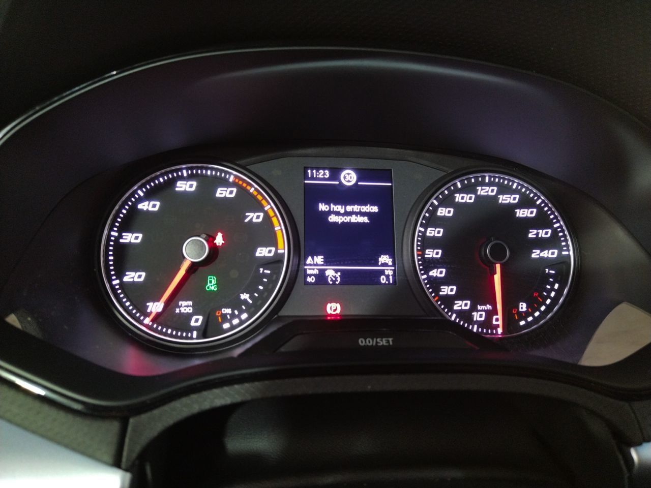 SEAT Arona 1.0 TGI GNC FR - foto 13