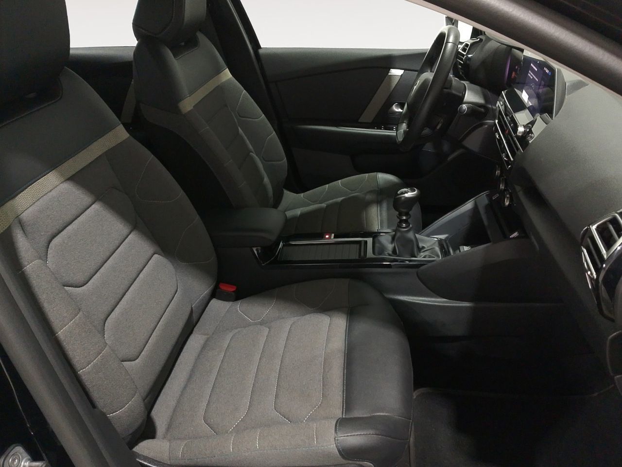 Citroën C4 PureTech 130 Plus - foto 10