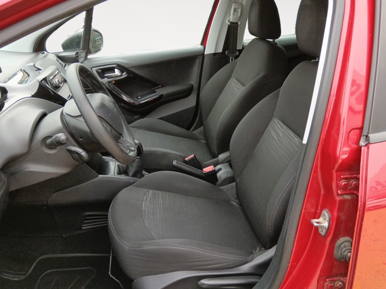 Peugeot 208 BlueHDi 100 Active - foto 9