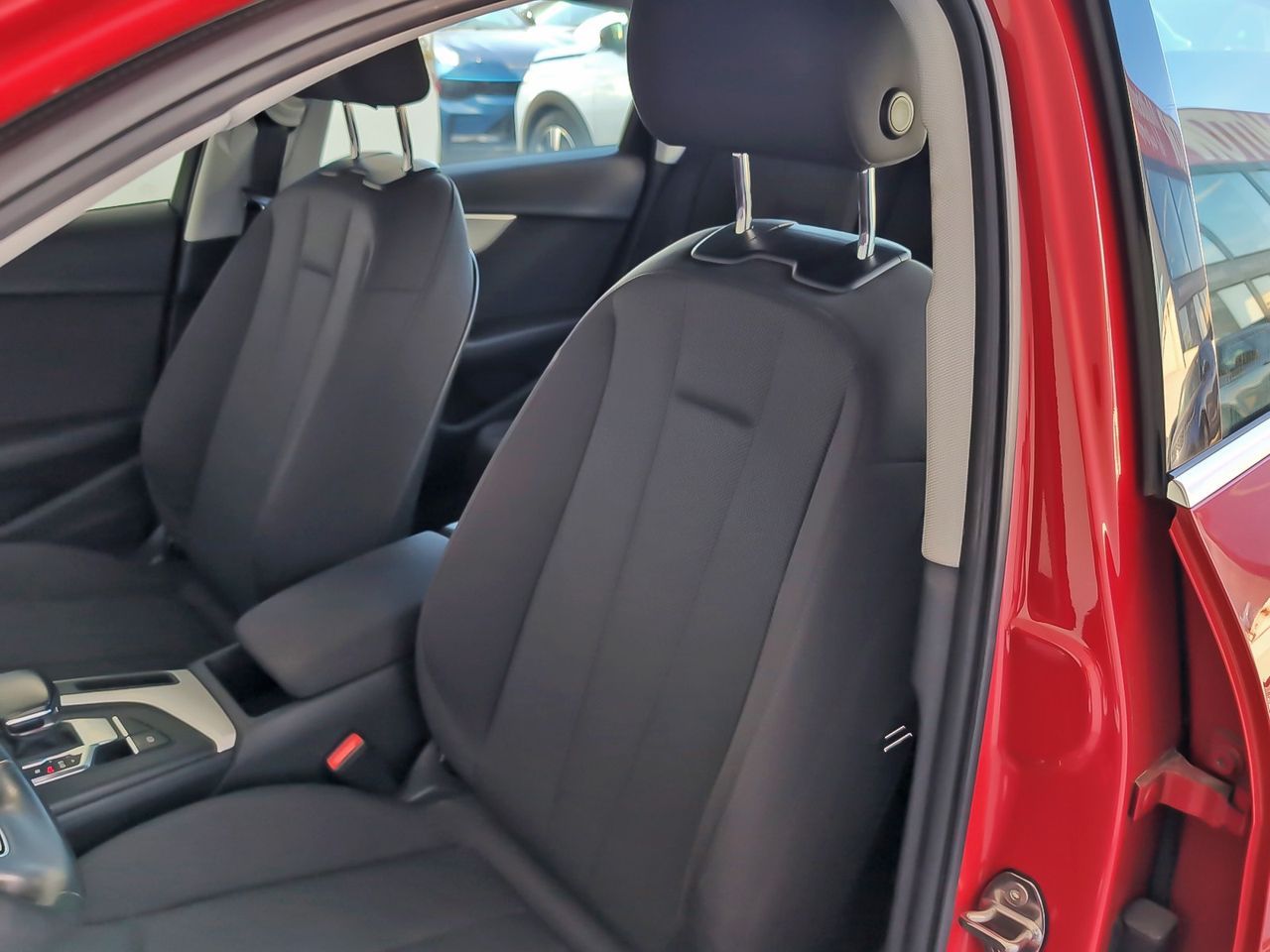 Audi A4 Advanced 30 TDI S tronic - foto 22