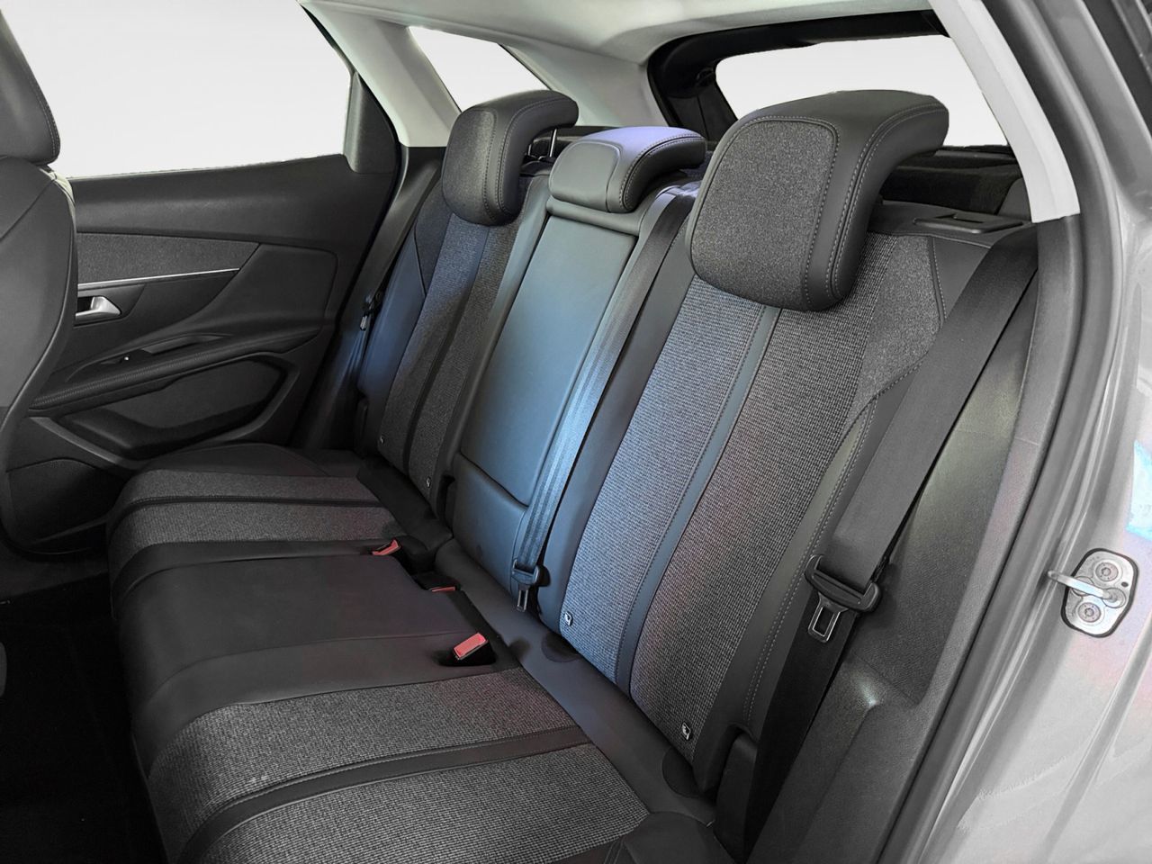 Peugeot 3008 BlueHDi 130 Allure - foto 10