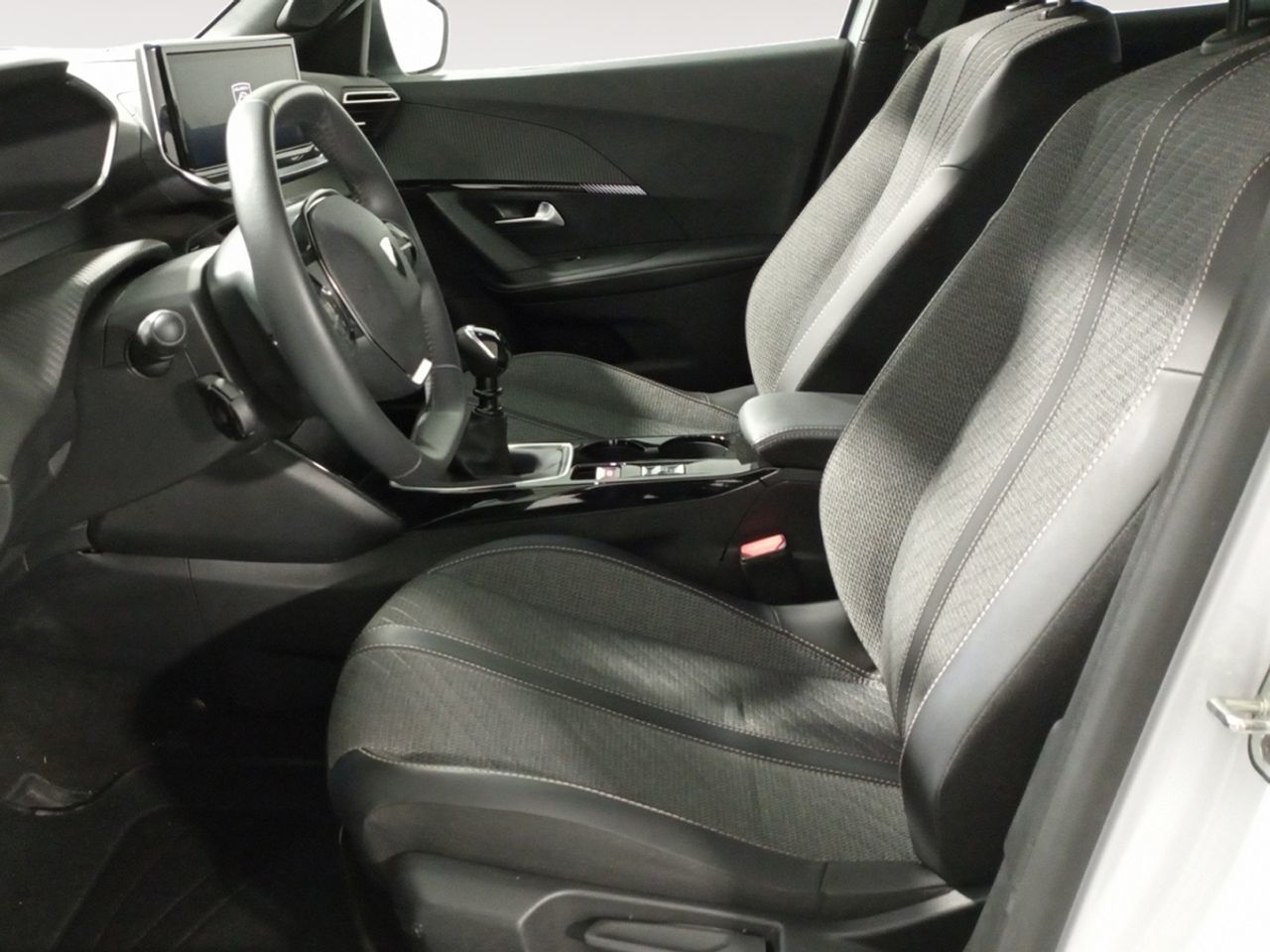 Peugeot 2008 PureTech 100 Allure - foto 9