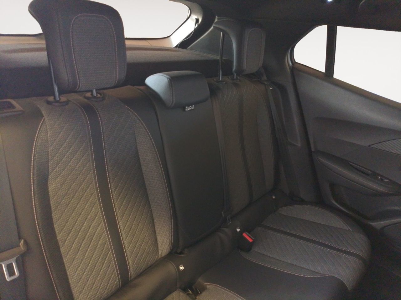 Peugeot 2008 PureTech 100 Allure - foto 8