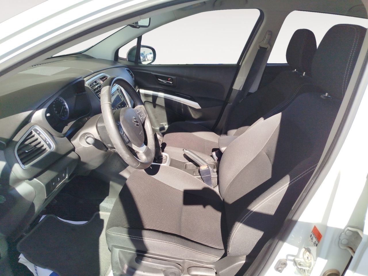 Suzuki S-Cross 1.0 Ditc GLE - foto 9