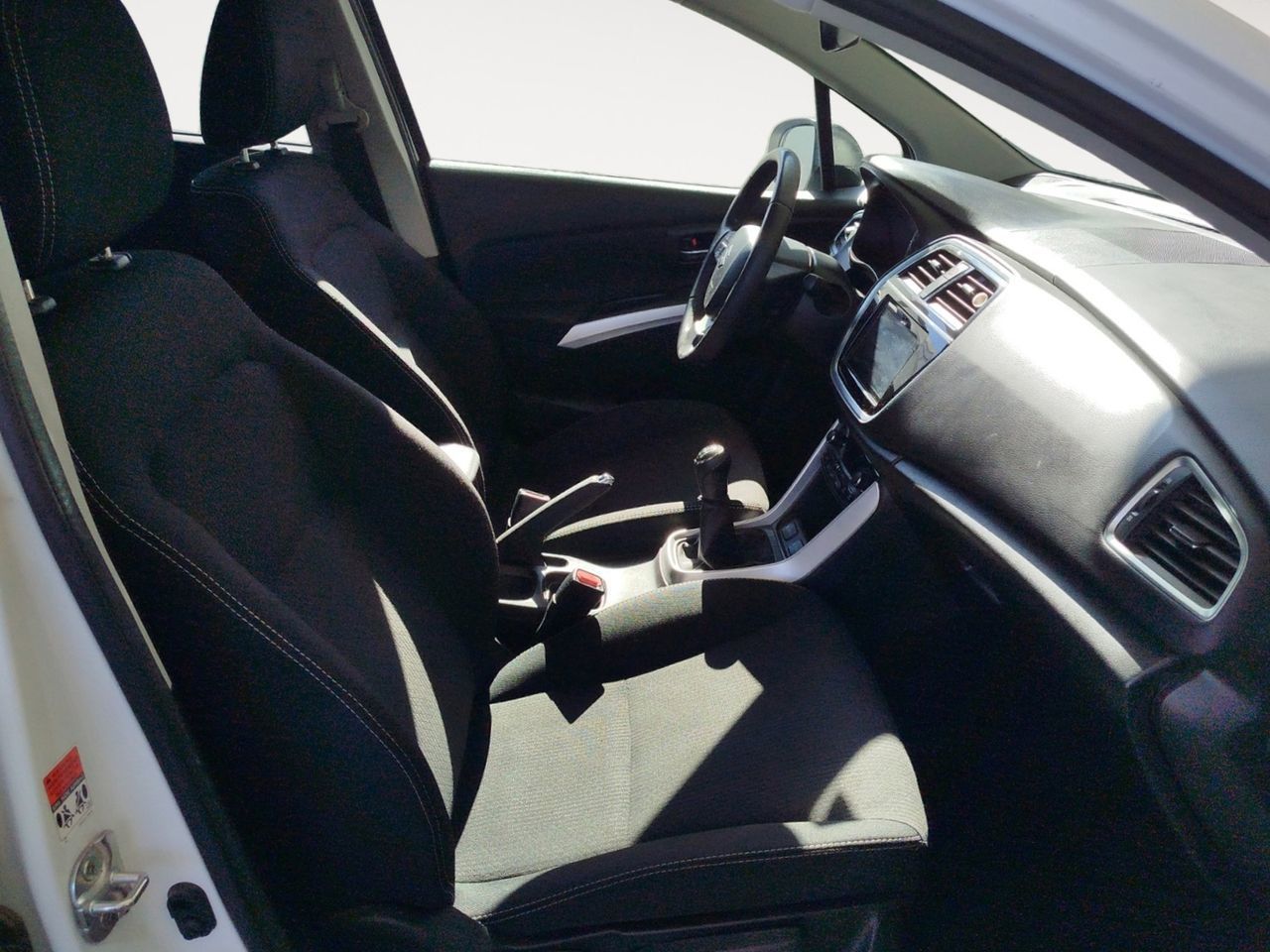 Suzuki S-Cross 1.0 Ditc GLE - foto 11