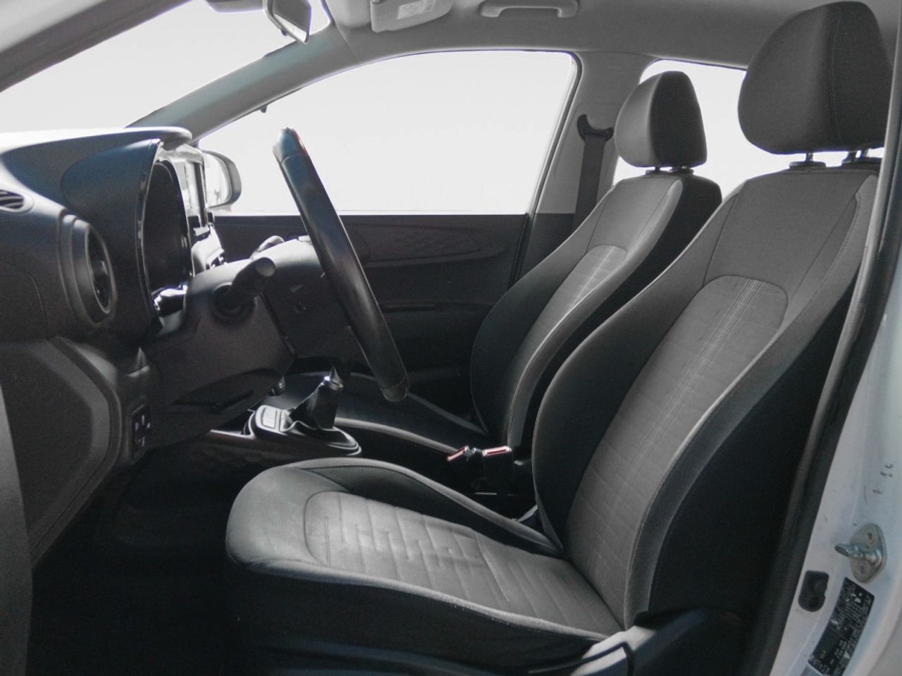 Hyundai i10 1.0 Klass - foto 8