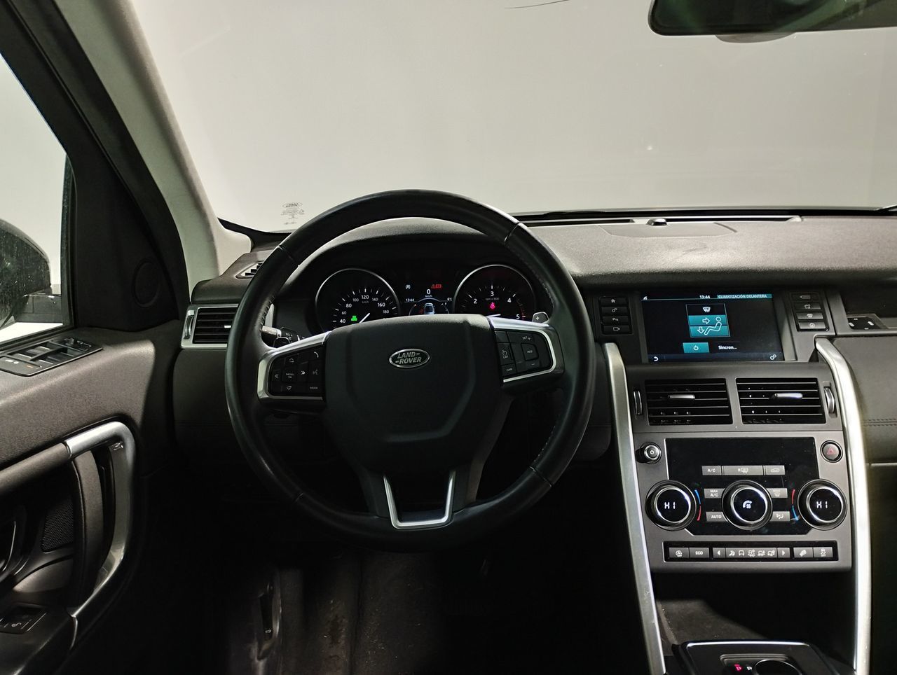 Land Rover Discovery Sport 2.0L TD4 SE 4x4 - foto 8