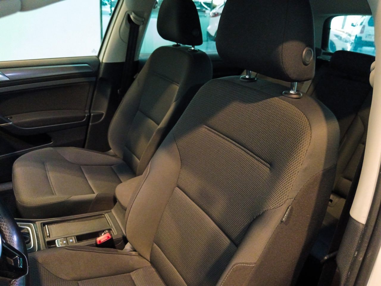 Volkswagen Golf ePower - foto 21
