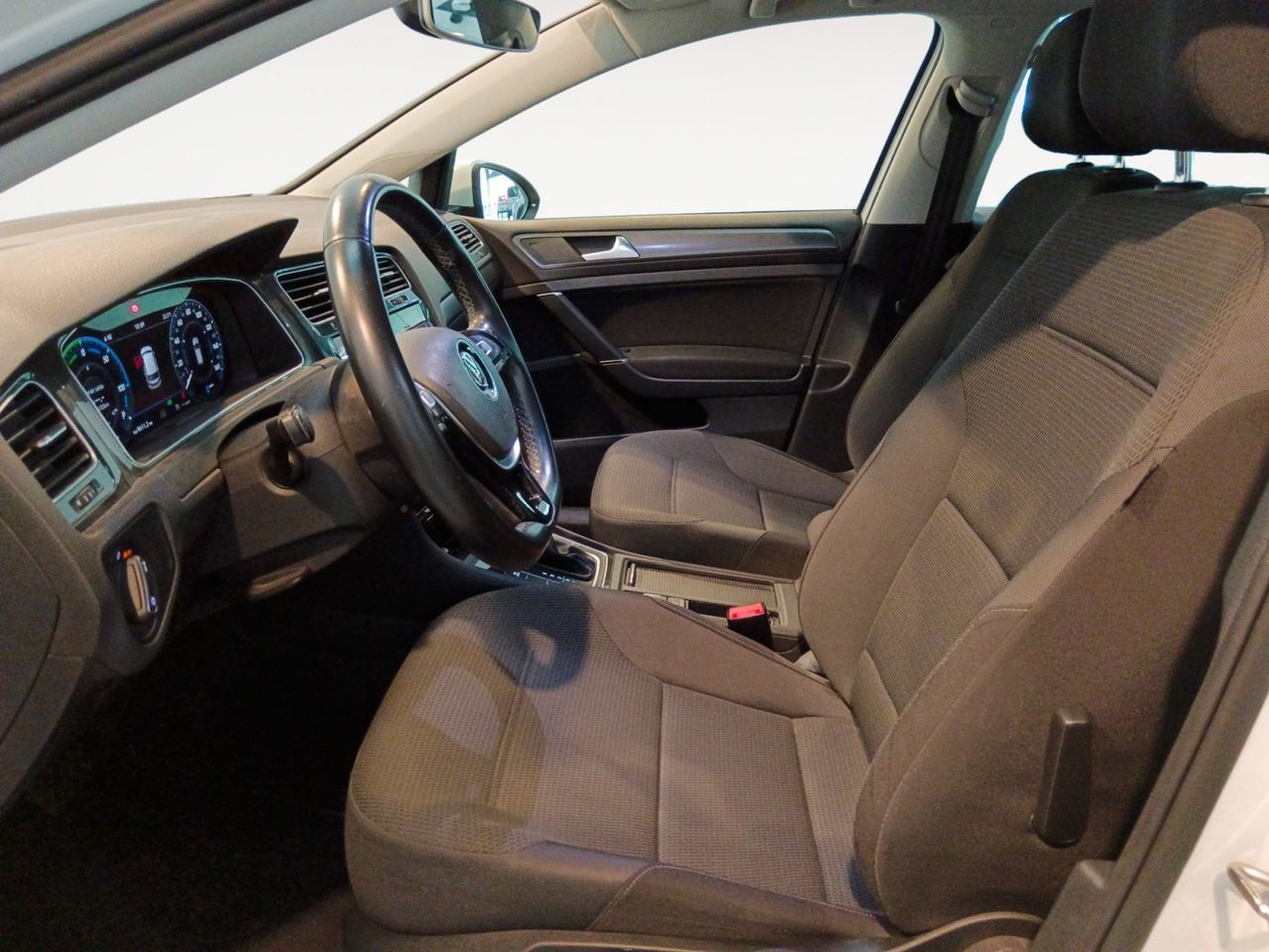 Volkswagen Golf ePower - foto 9