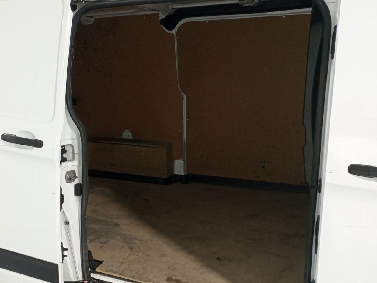 Ford Transit Custom Furgon 2.0 TDCi MHEV 280 L1 Trend - foto 11