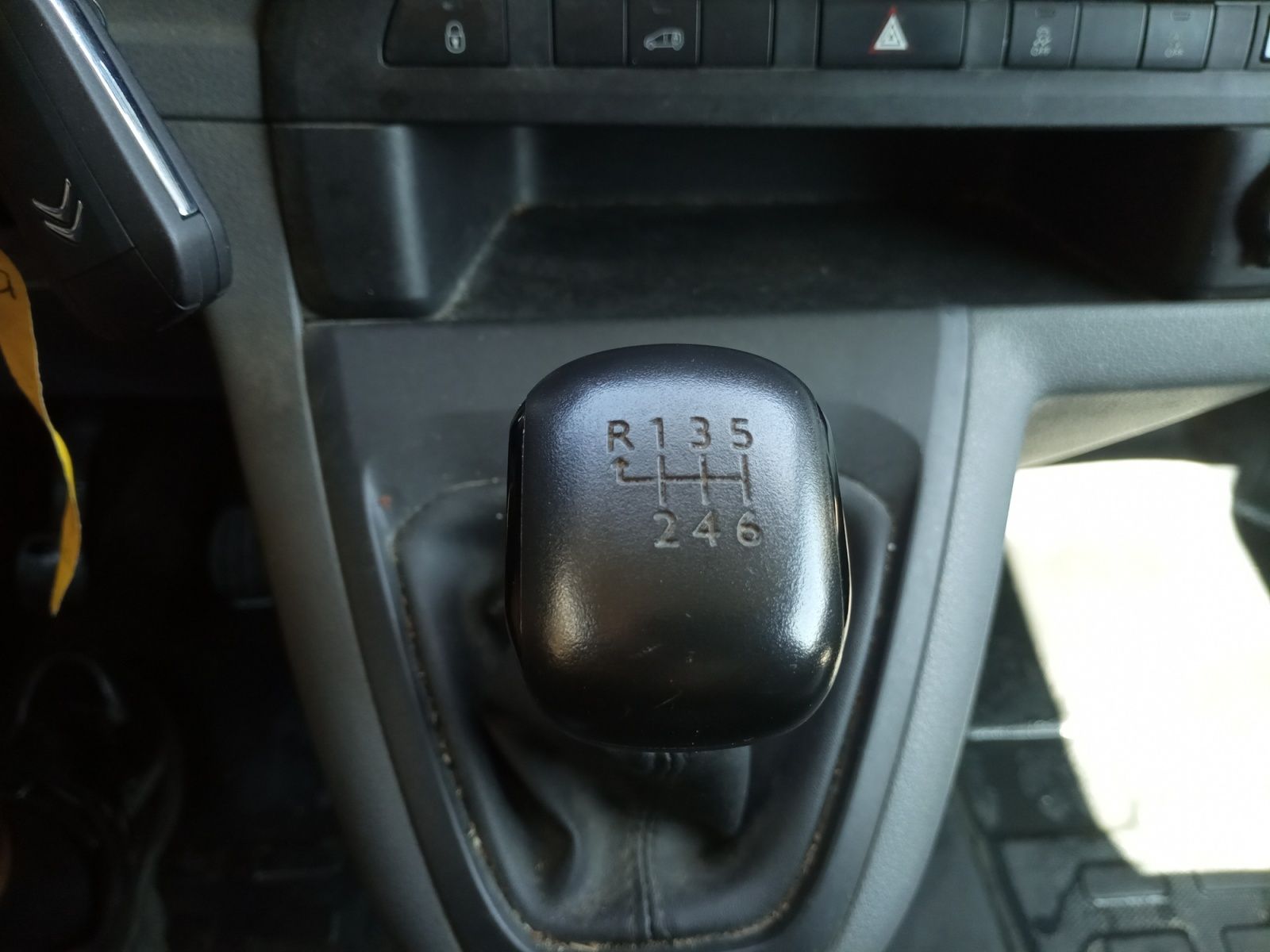 Citroën Jumpy Furgon BlueHDi 100 Talla M Control - foto 12