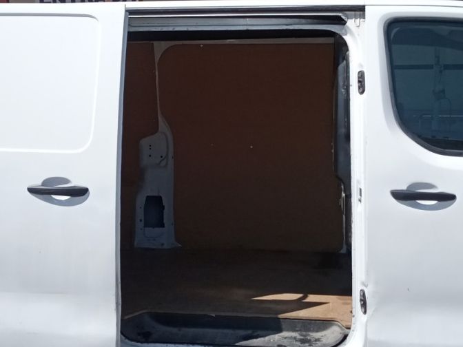 Citroën Jumpy Furgon BlueHDi 100 Talla M Control - foto 10