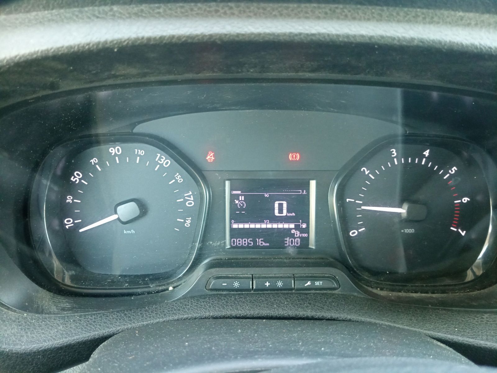 Citroën Jumpy Furgon BlueHDi 100 Talla M Control - foto 13