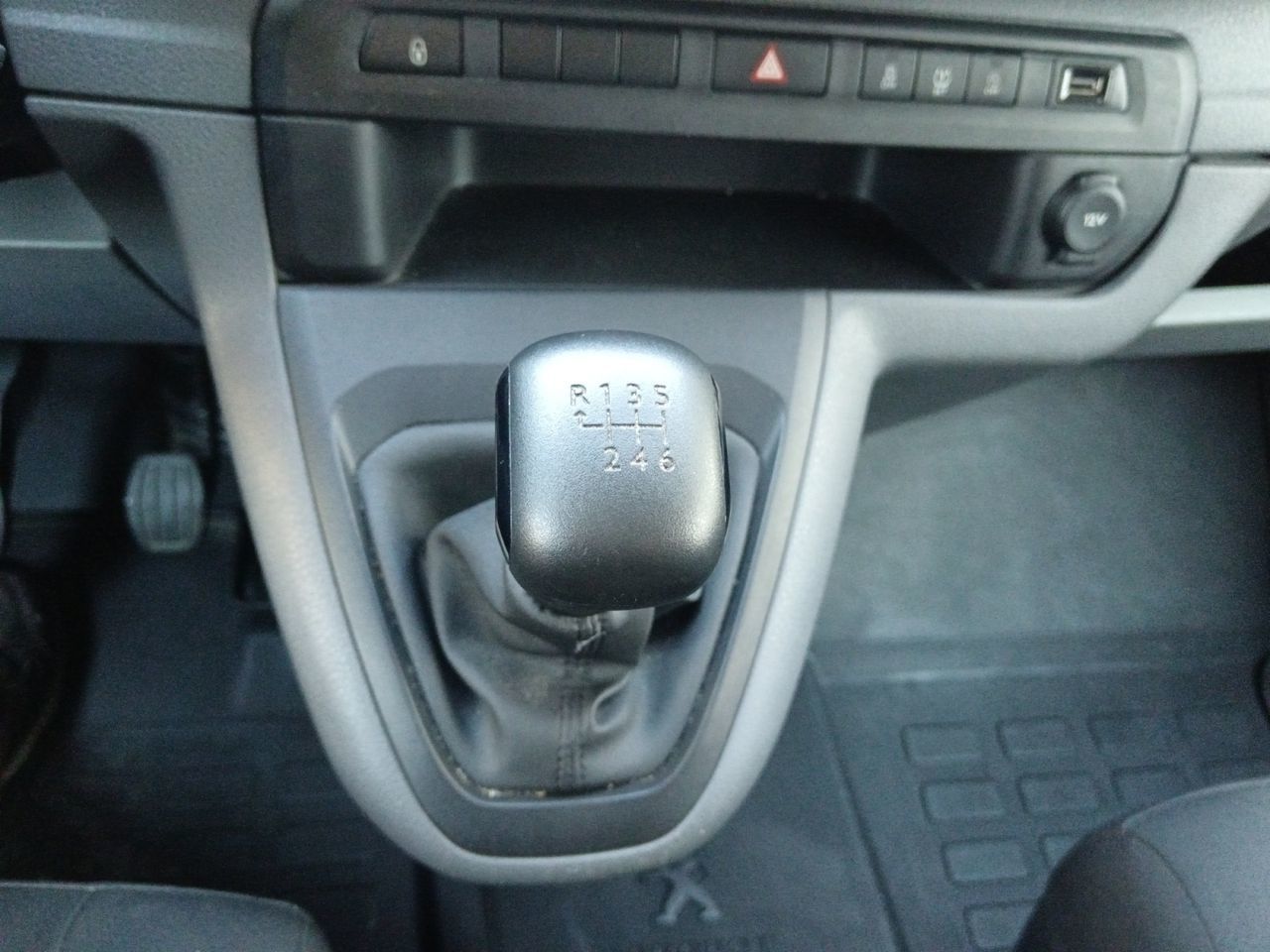 Peugeot Expert Combi BlueHDi 120 Standard - foto 13