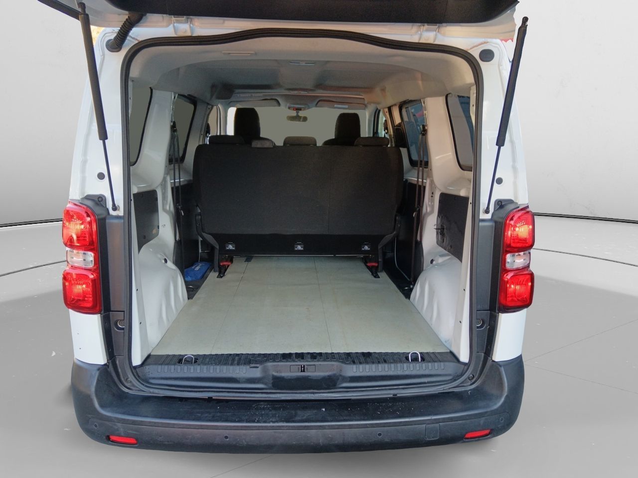 Peugeot Expert Combi BlueHDi 120 Standard - foto 12