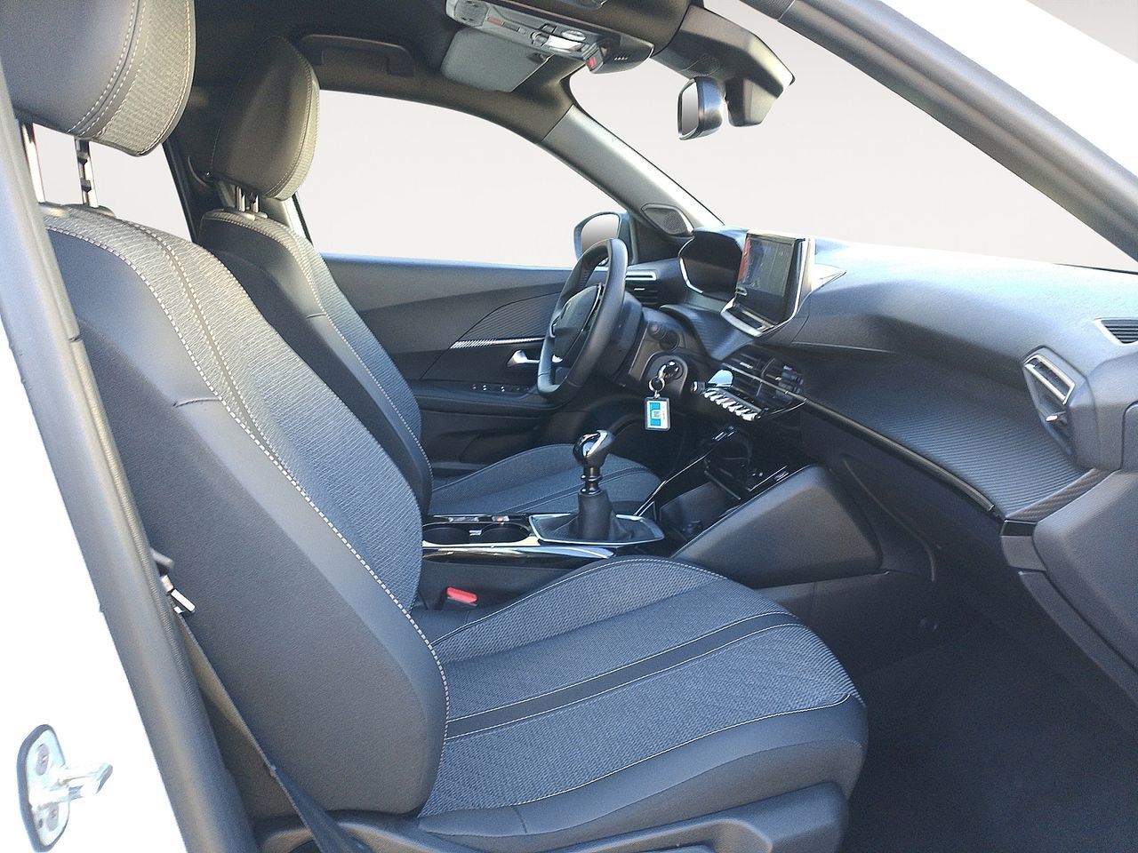 Peugeot 2008 PureTech 100 Allure - foto 11
