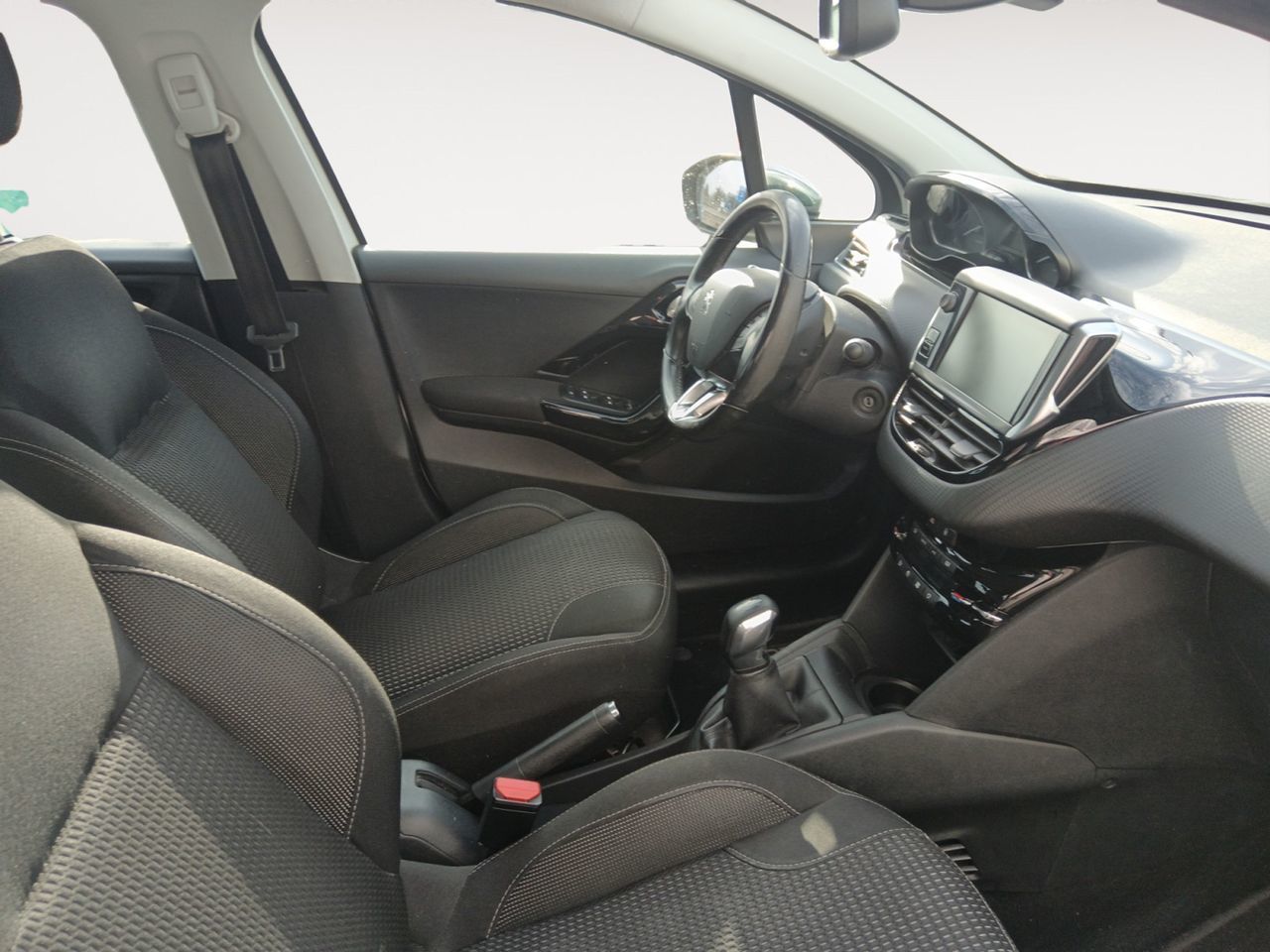 Peugeot 208 1.6 BlueHDi Allure - foto 10