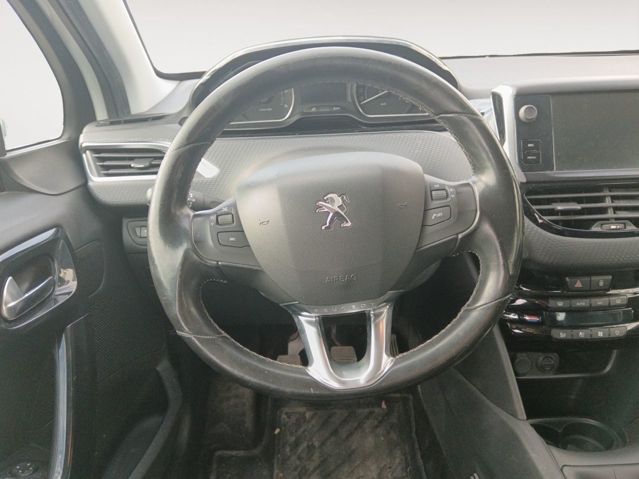 Peugeot 208 1.6 BlueHDi Allure - foto 7