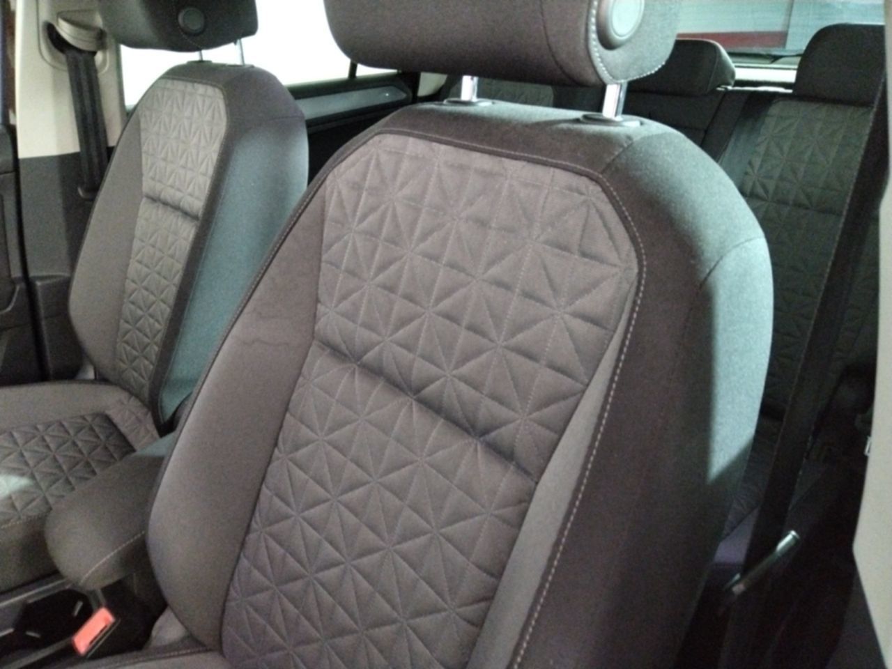 Volkswagen Tiguan Life 2.0 TDI - foto 21