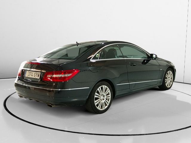 Mercedes-Benz Clase E E 350 CGI Coupe Blue Efficiency Avantgarde - foto 2