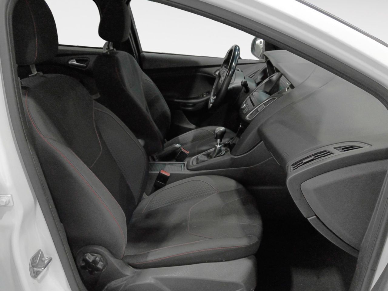 Ford Focus 2.0 TDCi ST-Line - foto 10