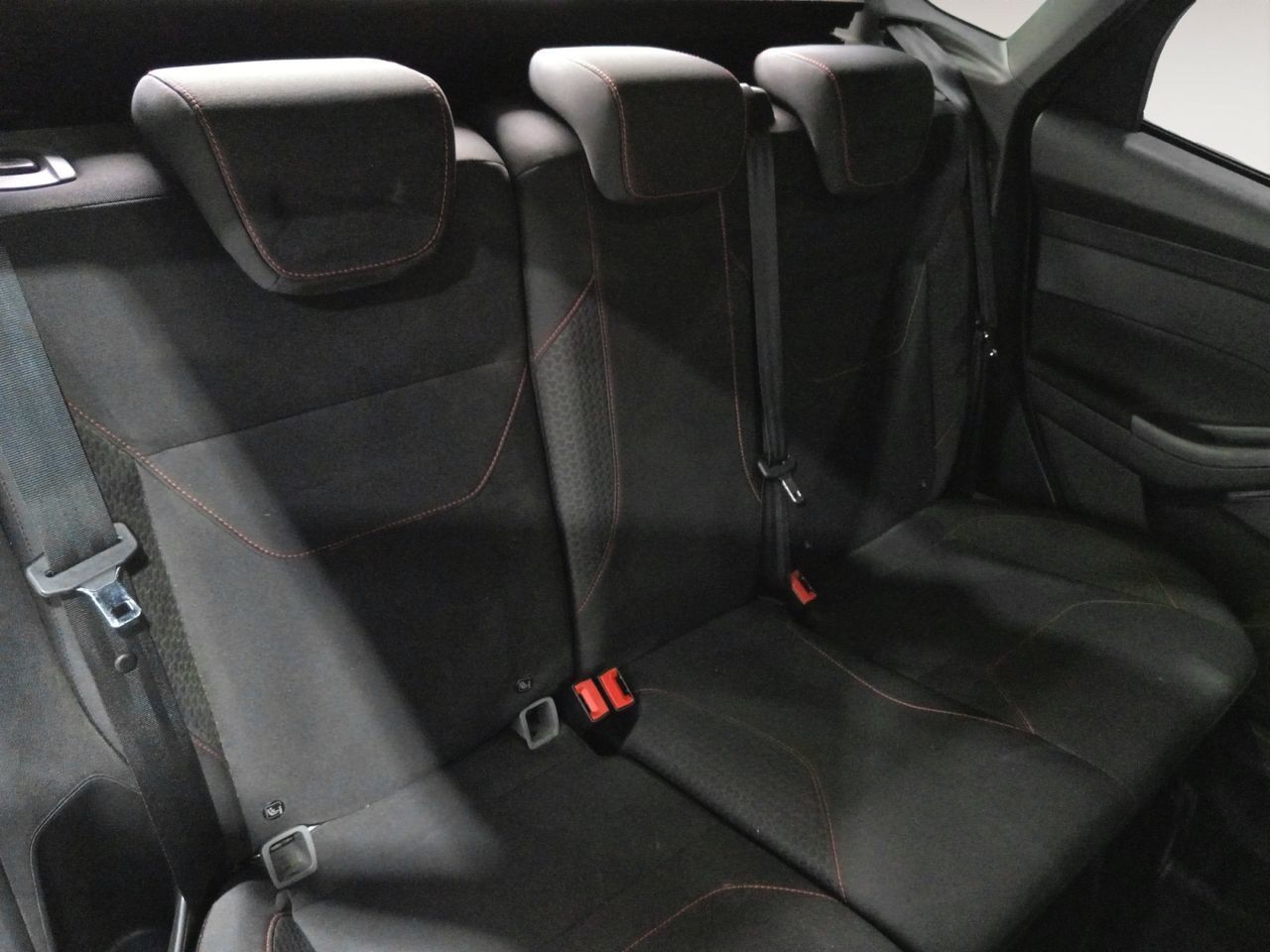 Ford Focus 2.0 TDCi ST-Line - foto 9