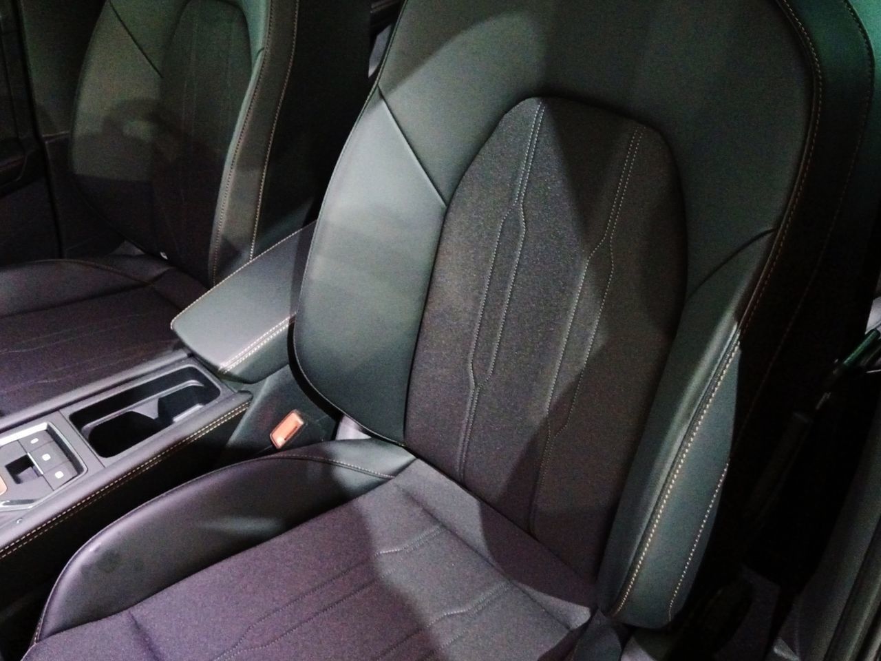 Cupra León 1.5 eTSI DSG - foto 19