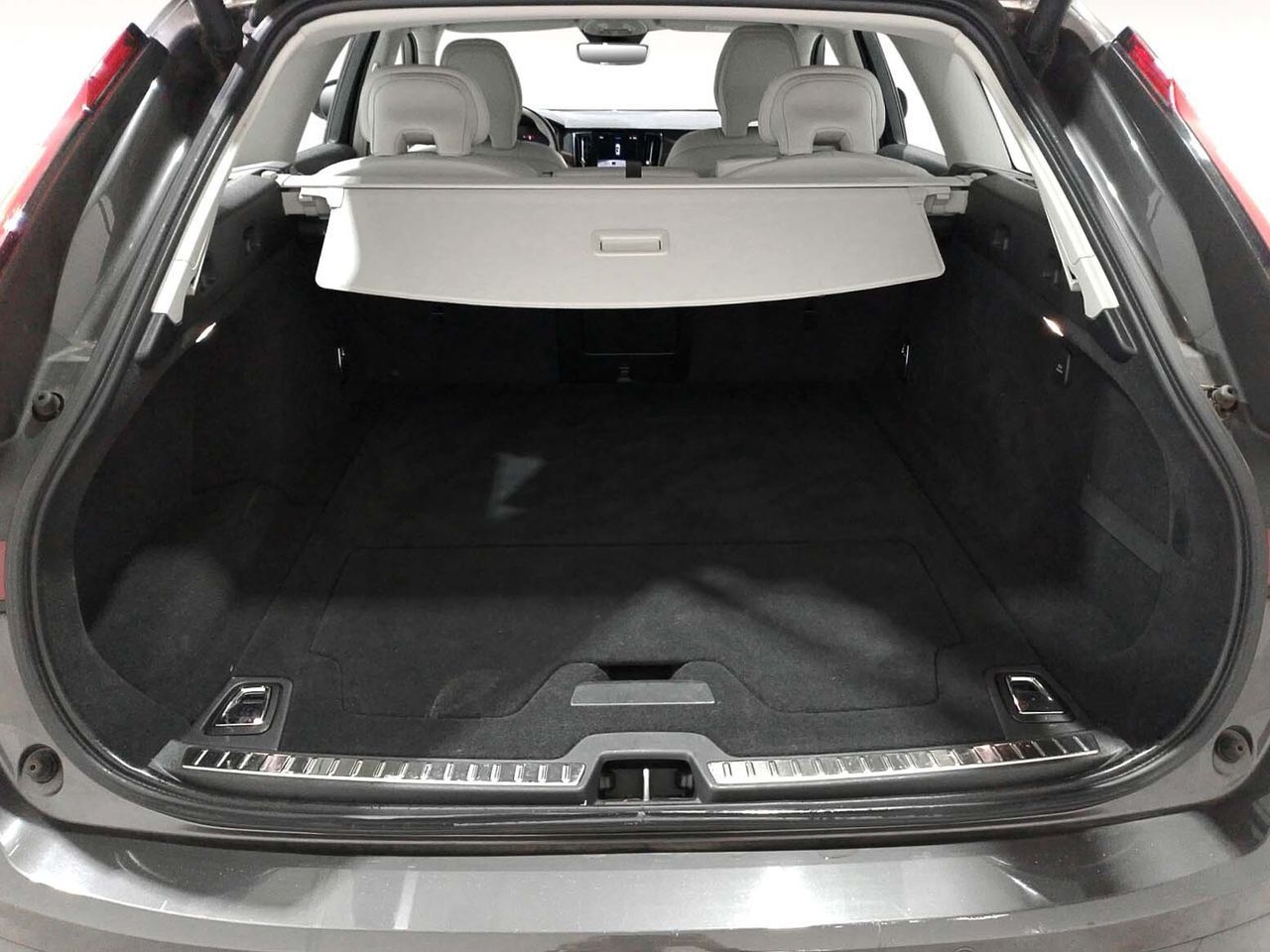 Volvo V90 B4 D Pro AWD - foto 11