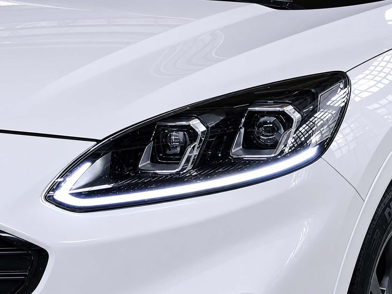 Ford Kuga 1.5 EcoBoost ST-Line 4x2 - foto 25
