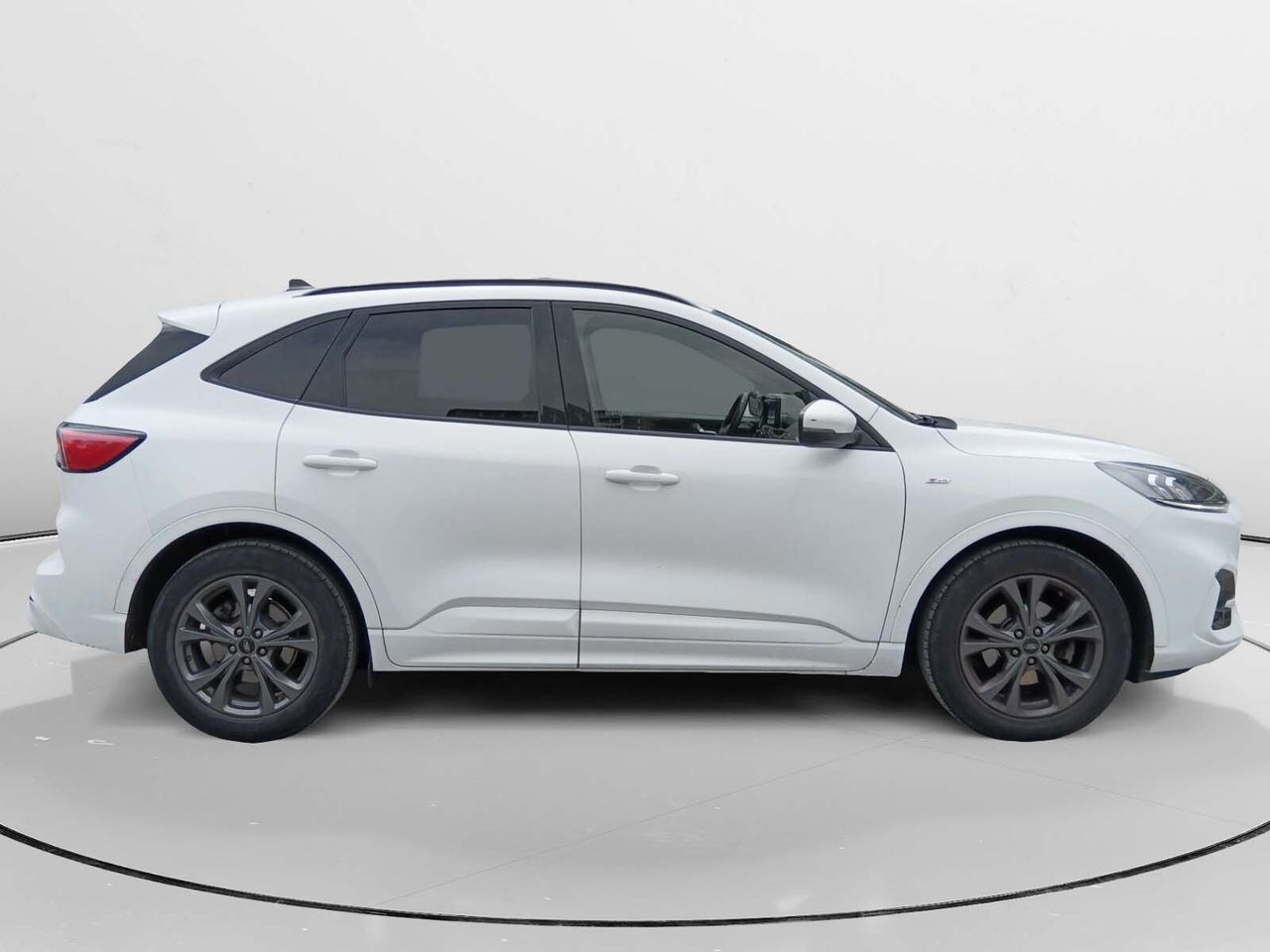 Ford Kuga 1.5 EcoBoost ST-Line 4x2 - foto 2