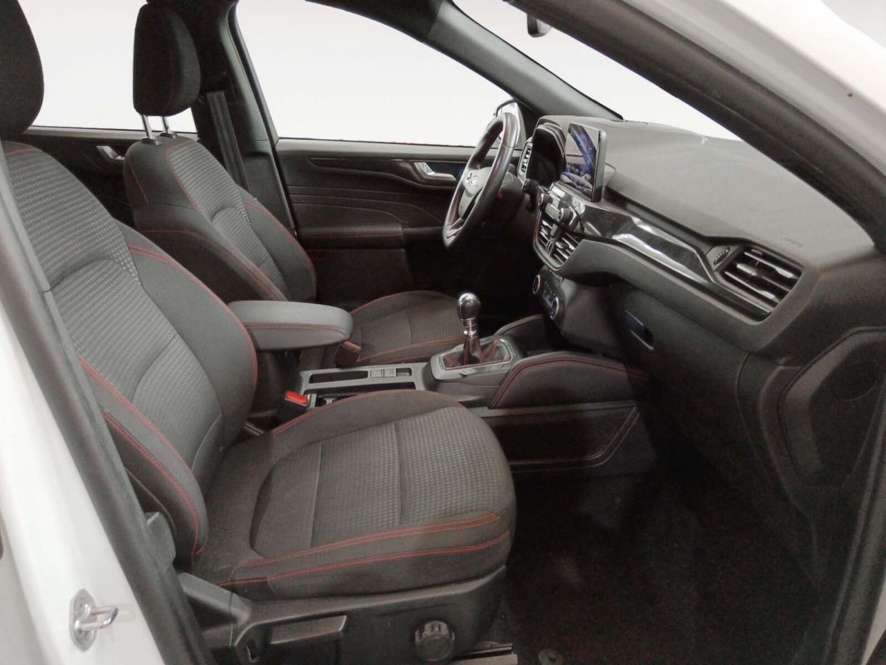 Ford Kuga 1.5 EcoBoost ST-Line 4x2 - foto 13