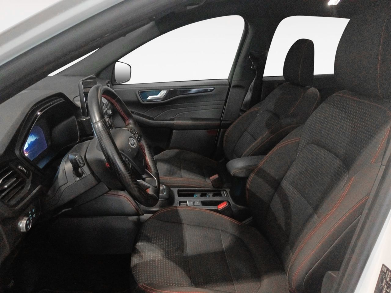 Ford Kuga 1.5 EcoBoost ST-Line 4x2 - foto 11
