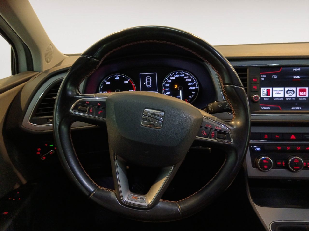 SEAT León 2.0 TDI X-perience 4Drive - foto 8