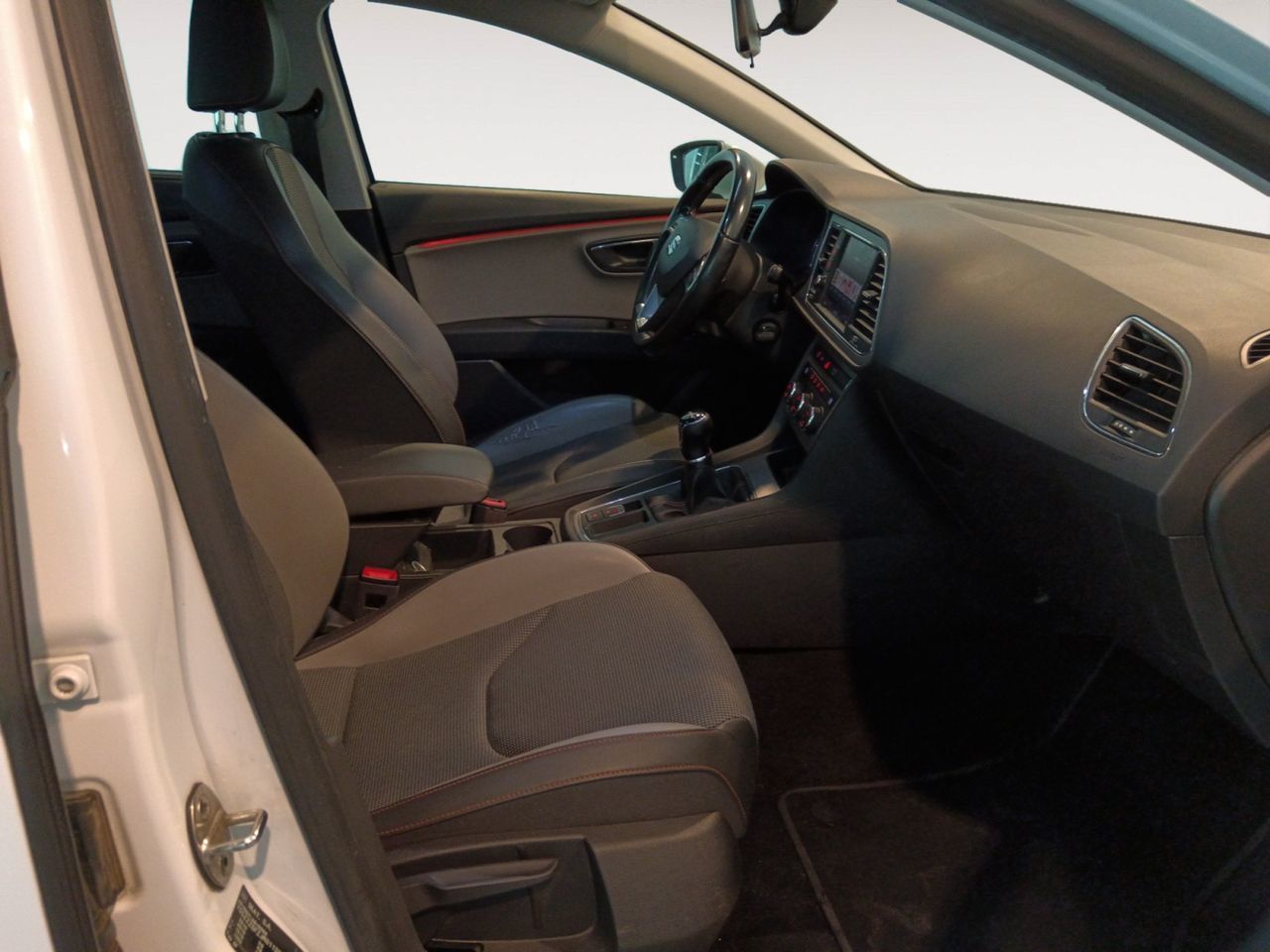SEAT León 2.0 TDI X-perience 4Drive - foto 11