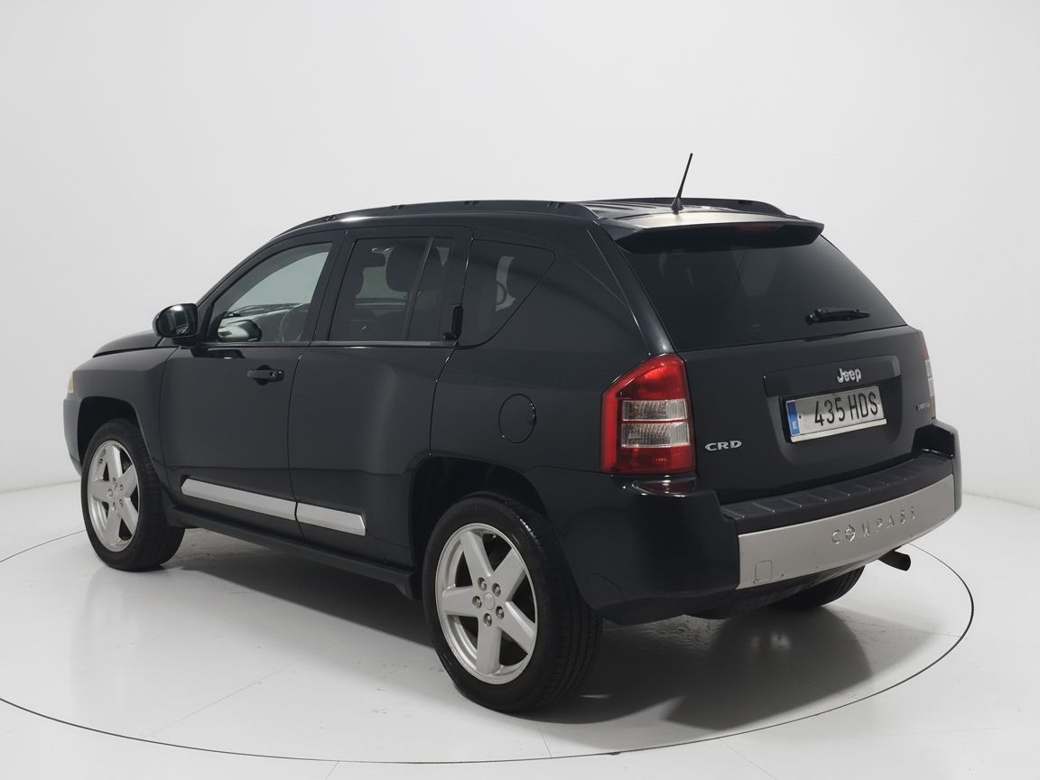 Jeep Compass 2.2 CRD Limited 4x4 - foto 4