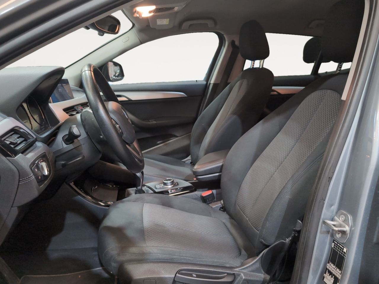BMW X2 sDrive18d Business - foto 9