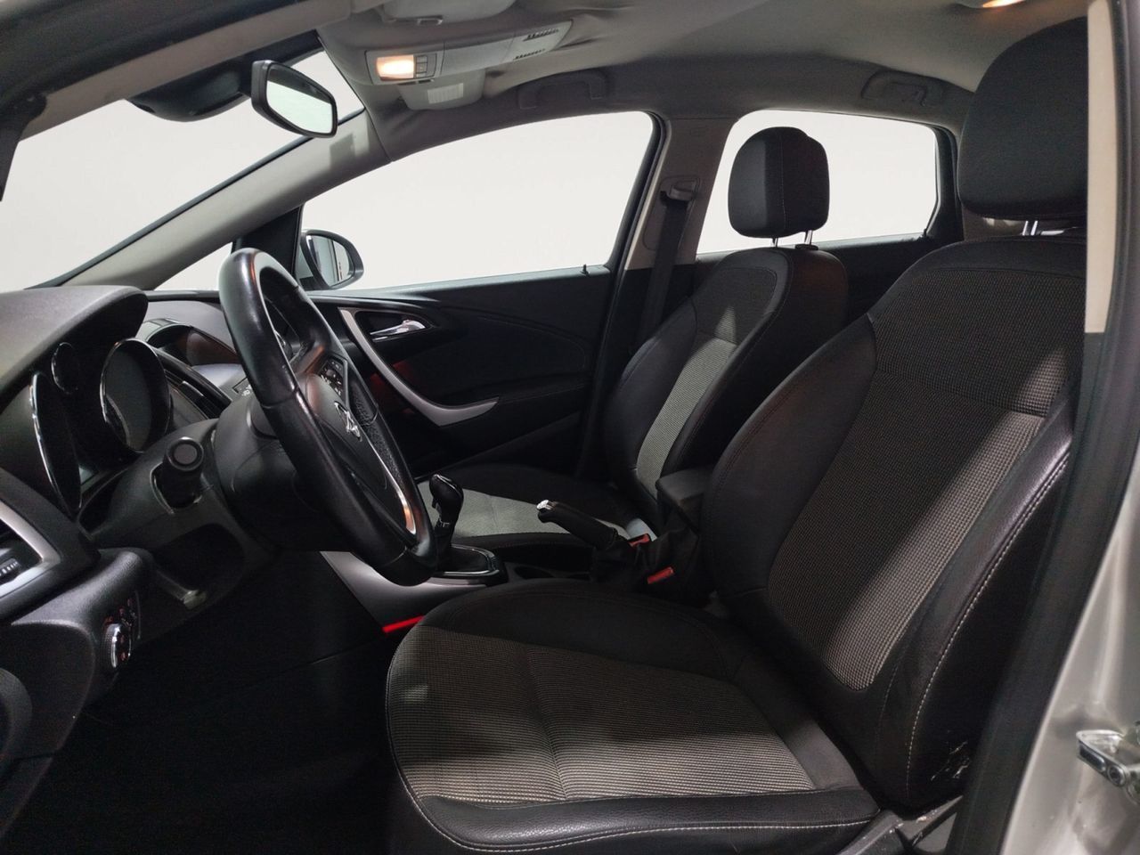 Opel Astra 1.7 CDTI Excellence - foto 8