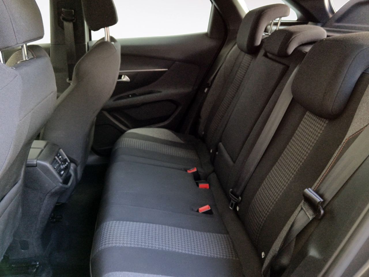 Peugeot 3008 BlueHDi 130 Active Pack - foto 10
