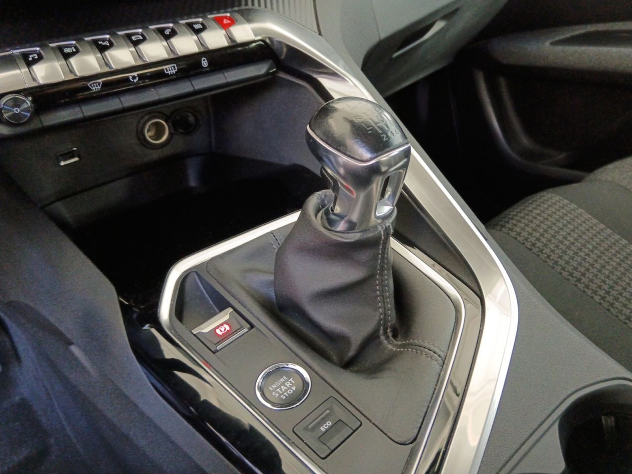 Peugeot 3008 BlueHDi 130 Active Pack - foto 13
