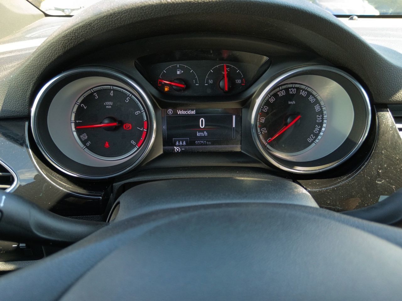 Opel Astra 1.6 Turbo GSi Line - foto 14