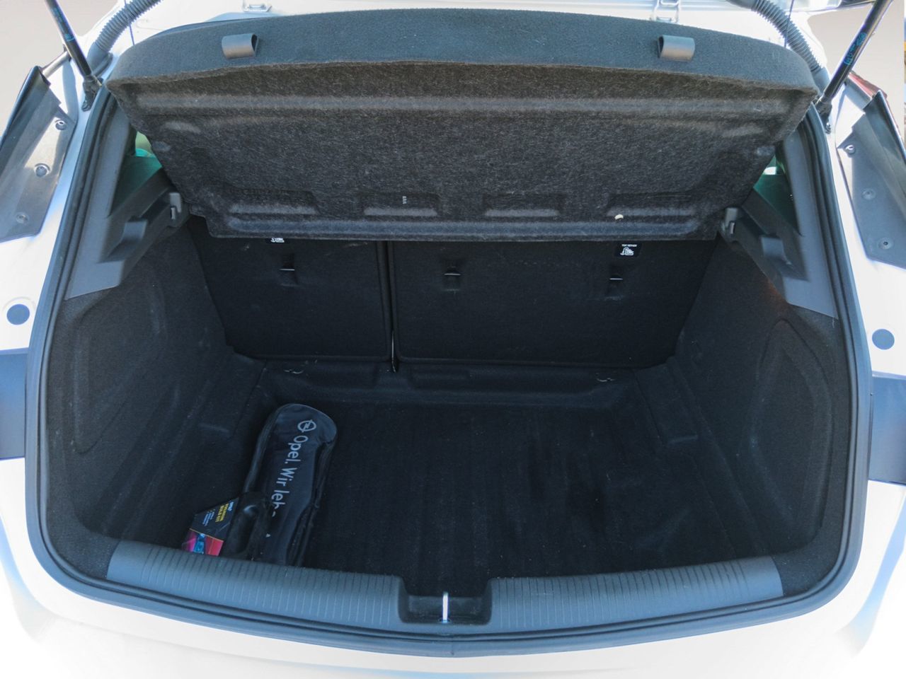 Opel Astra 1.6 Turbo GSi Line - foto 12