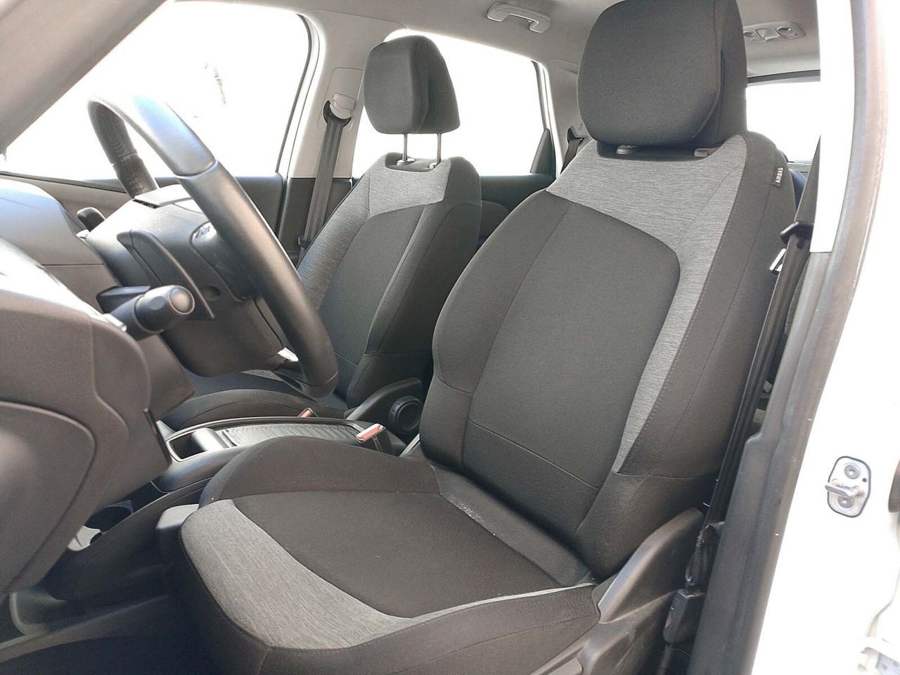 Citroën C4 SpaceTourer PureTech 130 Live EAT8 - foto 22