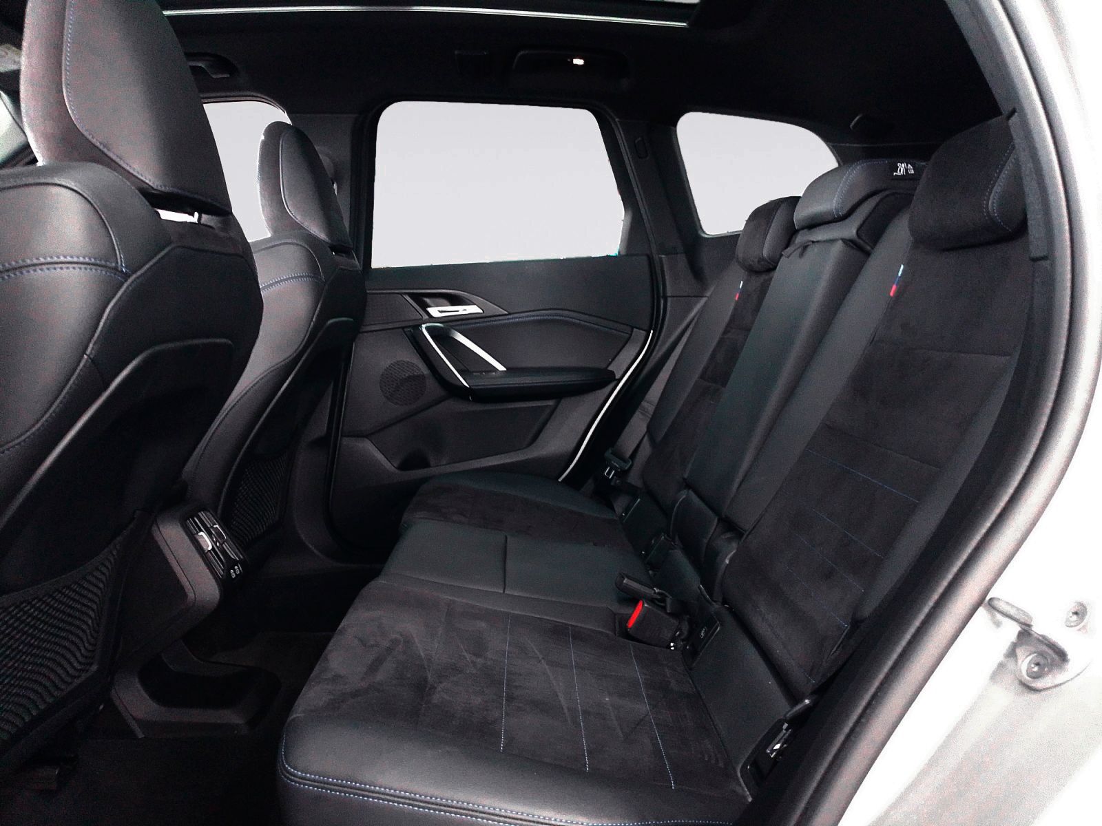 BMW X1 sDrive18d - foto 12