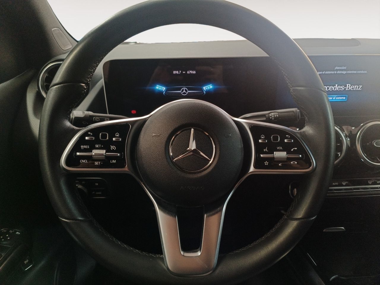 Mercedes-Benz Clase B 180 d - foto 8