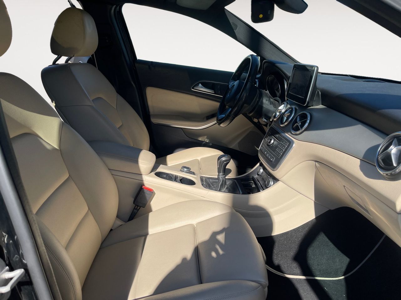 Mercedes-Benz GLA 180 CDI - foto 10